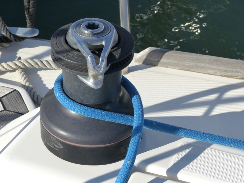 Dufour 425 - 9.jpg